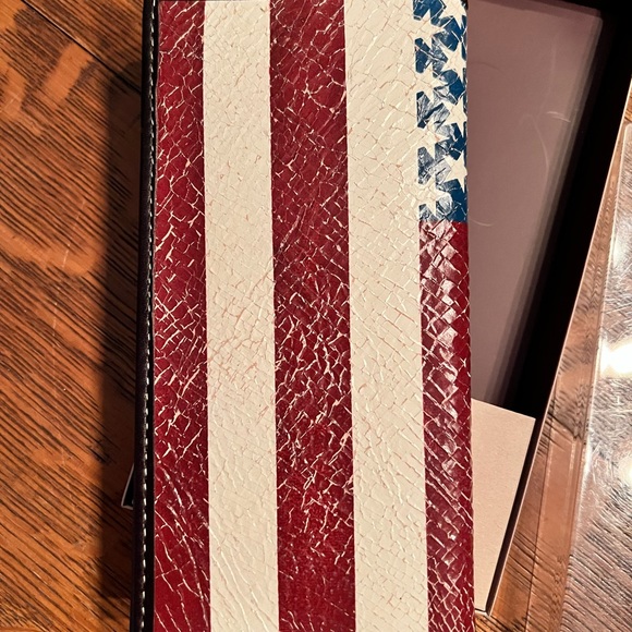 Flag Rodeo Wallet - Picture 2 of 3